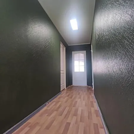 Apartment Premium - Private Entry *